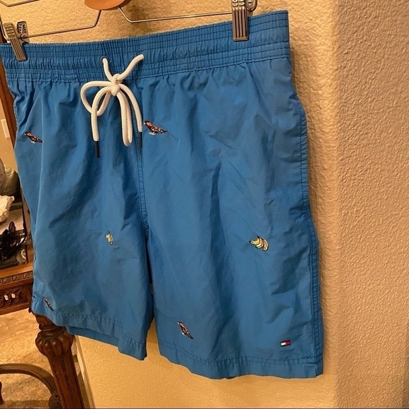 TOMMY HILFIGER Parrot Banana Patch Swim Trunks-L - Picture 2 of 8